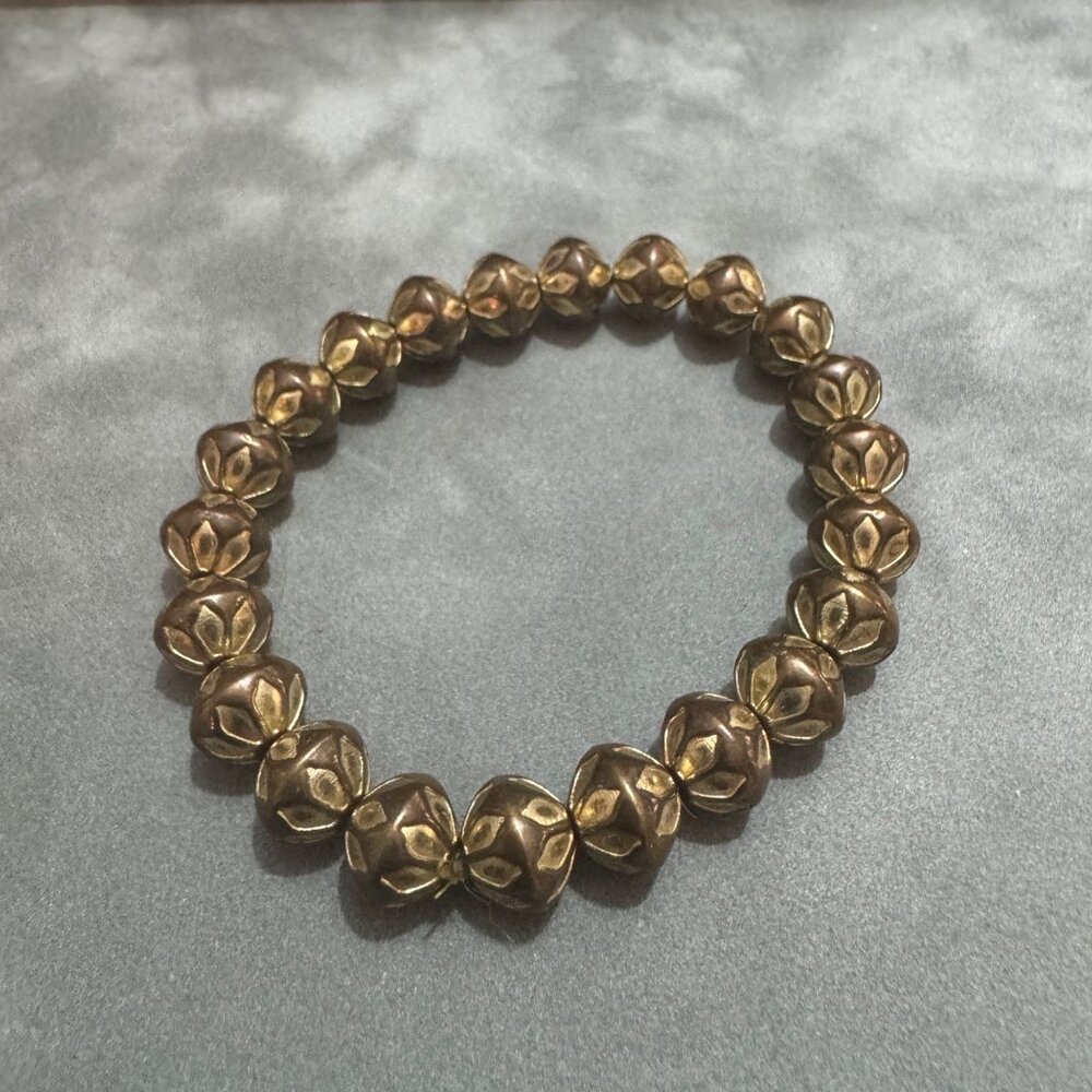 Antique Gold Tone Floral Carved Beads Stretch Bracelet